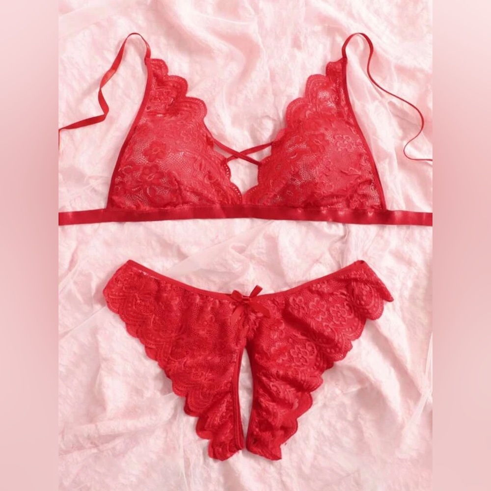 Christmas Red Lace Crotchless Lingerie 2X Plus Size